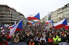 Odpůrci povinného očkování vyšli v Praze na protestní pochod