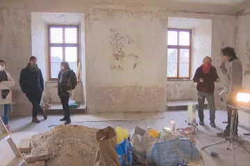 Na hradě Veveří odkrývají nástěnnou malbu. Zakryla ji změna vkusu