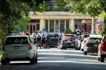 Střelec v Minneapolisu zabil nejméně dvě děti