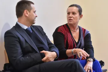 Nejvyšší soud odmítl dvě dovolání exšéfky ERÚ Vitáskové. Za trestní stíhání v kauze solárních elektráren chtěla milionové odškodnění  