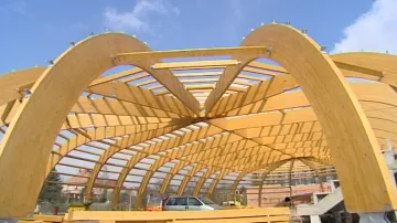Výstavba zastřešení stadionu v Jičíně