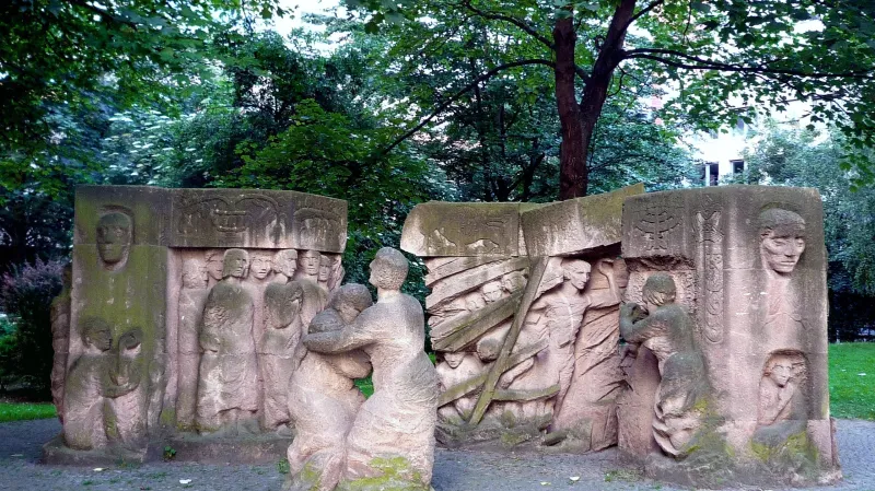 Blok žen od Ingerborg Hunzinger