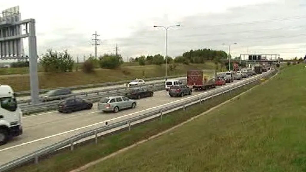 Kolona na Pražském okruhu