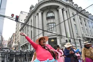 Demonstrace v Bolívii pokračují i přes příslib prezidenta o snížení platů vlády