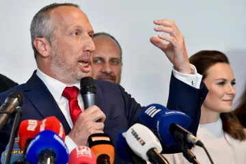 Klaus mladší představil své hnutí Trikolóra. Otec mu garantuje zahraniční politiku