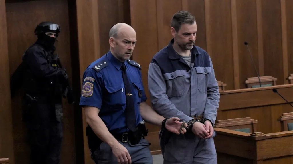 Petr Kramný u Krajského soudu v Ostravě