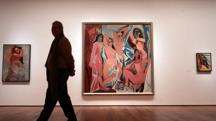 Picassovy Slečny z Avignonu (uprostřed) v Muzeu moderního umění, New York