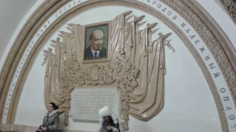 Stalinské baroko v moskevském metru