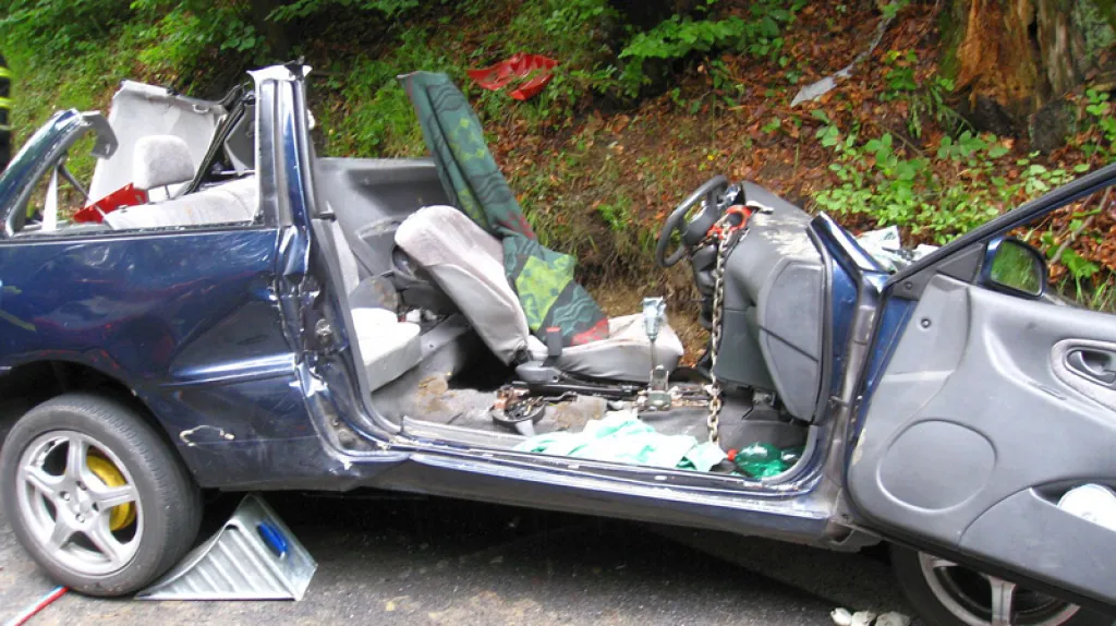 Vrak auta po nehodě