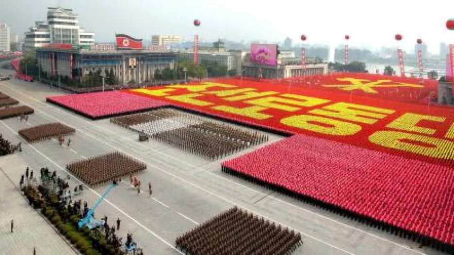 Vojenská přehlídka v Pchjongjangu