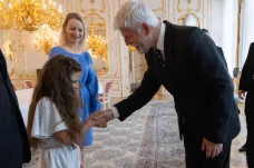 Pavel přijal ukrajinskou dívku, které nadávali čeští spolužáci