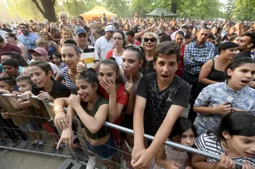 Romské slunce nezapadne celý týden, začal festival Khamoro