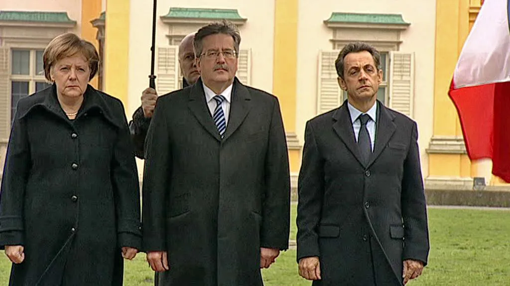 Angela Merkelová, Bronislaw Komorowski a Nicolas Sarkozy