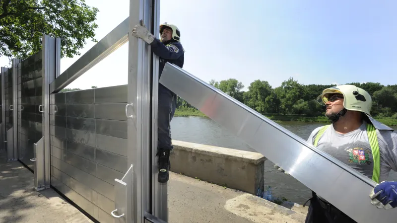 Stavba protipovodňové ochrany