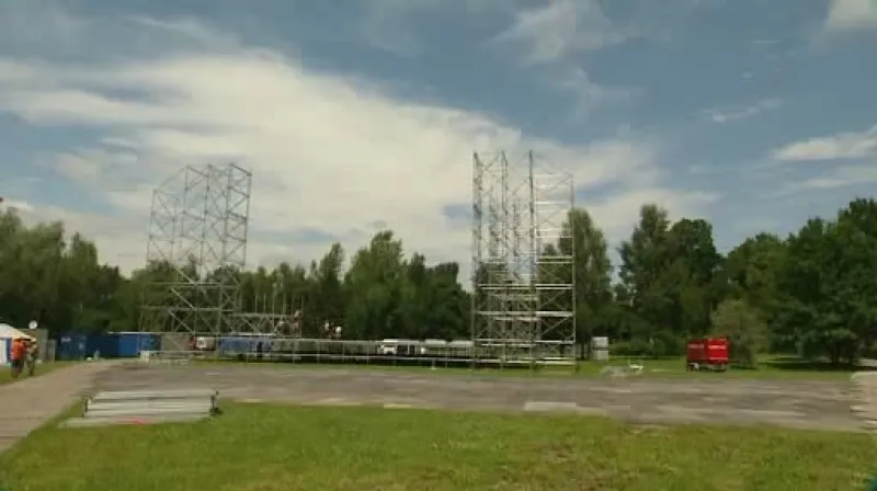 Přípravy na festival