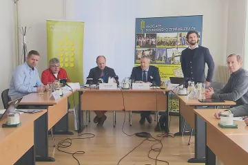 Soukromí zemědělci vyzvali vládu k zachování redistributivní platby. Proti pondělnímu protestu se vymezili
