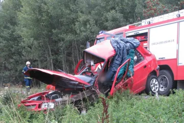 Srážku kamionu a auta nepřežili čtyři lidé