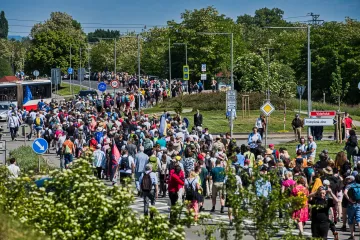 Lidé v Brně se vydali na Pouť smíření, která připomíná odsun Němců