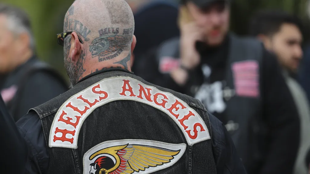 Hells Angels je nejstarším motorkářským klubem na světě. Vznikl z válečných veteránů v březnu 1948. Postupem času se z jeho členů rekrutoval kriminální gang