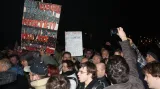 Demonstrace před budovou ČT