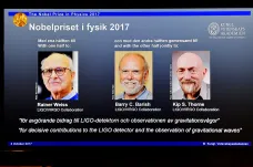 Nobelovu cenu 2017 za fyziku dostali objevitelé gravitačních vln
