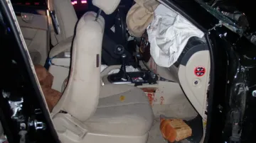 V havarovaném vozidle byli čtyři lidé