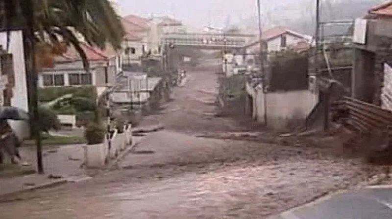 Na Madeiře si záplavy vyžádaly už 38 mrtvých