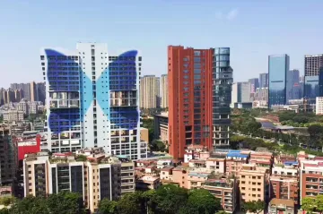 V Číně dokončují komplex podle Bořka Šípka. Dominují mu barvy a výstřední styl