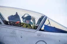 Letecké cvičení zaměřené na střet NATO s fiktivním protivníkem v Čáslavi vrcholí