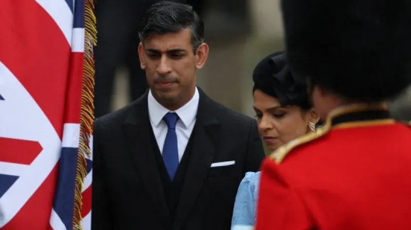 Britský premiér Rishi Sunak s manželkou na korunovačním obřadu,  Autor: Henry Nicholls,  Zdroj: Reuters