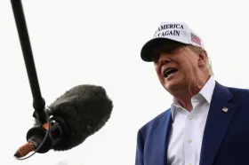 Teherán chce vyjednávat, tvrdí Trump. Íránští diplomaté to popřeli