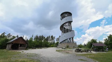 Rozhledna na vrcholu kopce Velký Kosíř
