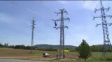 Posílení sítě vysokého napětí u Hlinska se přiblížilo