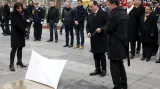 Valls, Hollande a Hidalgová odhalují pamětní desku