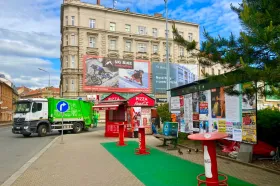 Bez křiklavých poutačů. Hradec Králové zakročí proti vizuálnímu smogu
