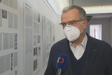 Kalousek navštívil zavřenou restauraci, omluvil se za to