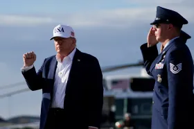 USA od srpna uvalí na Japonsko a Jižní Koreu cla 25 procent, oznámil Trump
