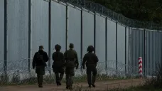 Příslušníci pohraniční stráže u bělorusko-polské hranice, říjen 2023