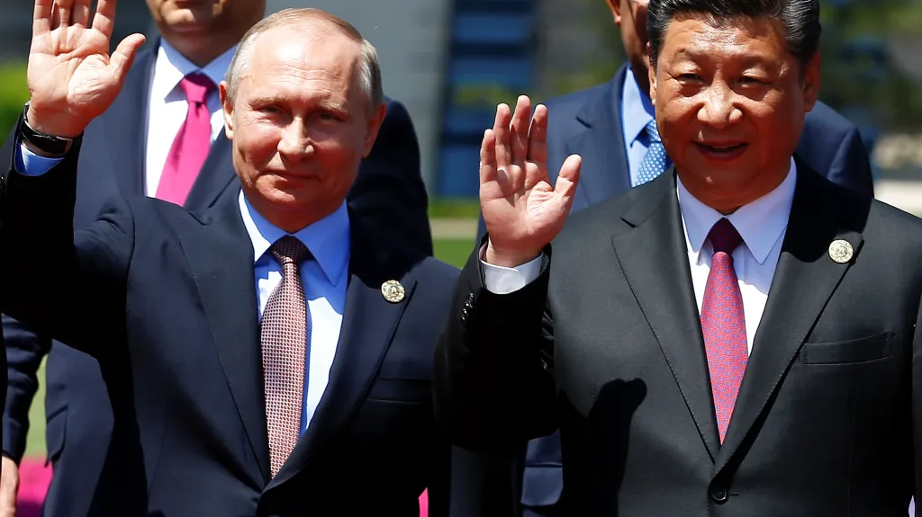 Si Ťin-pching a Vladimir Putin v roce 2017