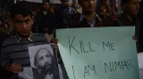 Studentská demonstrace proti popravě šajcha Nimra v Pákistánu