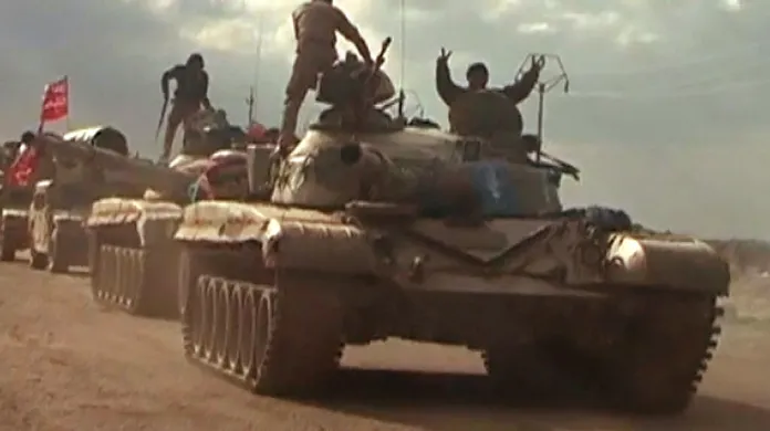 Irácká armáda bojuje s IS o Tikrít