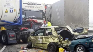 Hromadná nehoda na německé dálnici A17