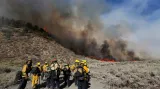 Hasiči svádí bitvu s požáry v Kalifornii