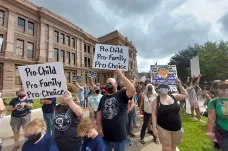 Bidenova vláda žádá o zablokování texaského zákazu potratů