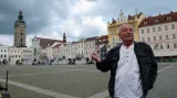 Děti 50. let / Jan Hlach na náměstí v Českých Budějovicích