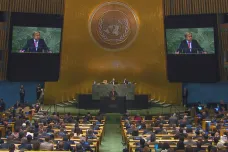 Svět přestává fungovat, řekl na úvod Valného shromáždění OSN Guterres. Scholz a Macron kritizovali Rusko