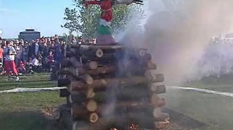 Pálení čarodějnic