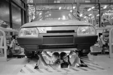 Od Favorita mezi světovou špičku. Škodovka slaví 25 let v německých rukou