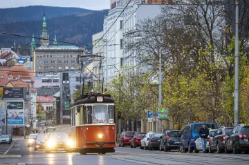 Před 125 lety začaly v Liberci jezdit tramvaje. Dříve typické úzkokolejce už ale odzvonilo