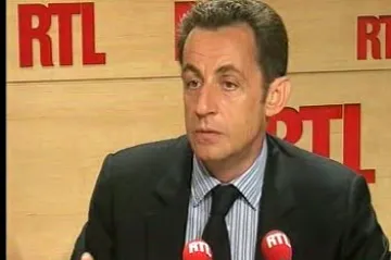 Sarkozy navrhuje snížit daň u paliv v celé EU